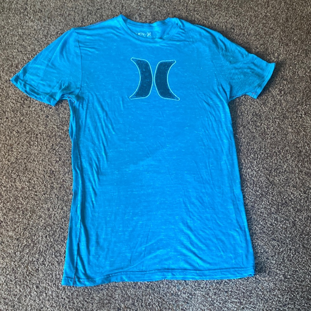 Hurley light blue t-shirt